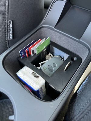 Yeni Polestar 2 Orta Konsol Organizatörü (Sadece Plastik Aparattır!!!)