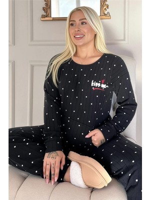 Siyah Kiss Desenli Kanguru Cepli Peluş Polar Pijama Takımı