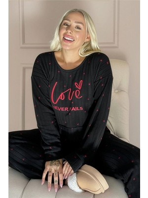 Siyah Love Desenli Kanguru Cepli Peluş Polar Pijama Takımı