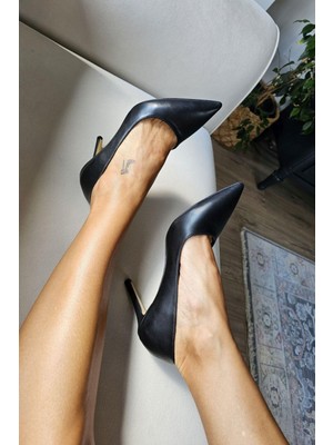 10 1814 Topukla Kadın Ince Topuklu Stiletto Ayakkabı