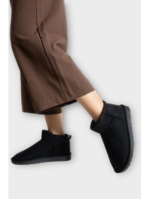 Mini Süet Içi Kürklü Alçak Taban Bilekte Kısa Kadın Bot Siyah