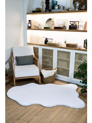 Polo 8705 Beyaz - Yıkanabilir Peluş Halı | Kaymaz Tabanlı Halı