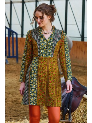 Hakim Yaka Düğme Detaylı Bağlamalı Uzun Kollu Elbise