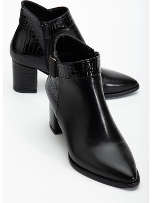 Siyah Kadın Topuklu Bot Kroko Rugan ve Suni Deri Tokalı