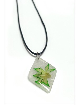 Zengezur Tesbih Çiçeği Baklava Dilimli Epoksi Kolye-Yeşil