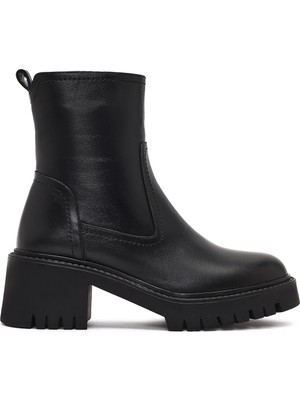 Kadın Siyah Fermuarlı Kalın Tabanlı Deri Bot 25WFD230318