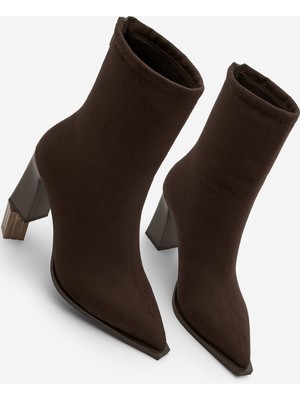 Kadın Topuklu Bot Sivri Burun Arkadan Fermuarlı Kalın Ökçe Kikas