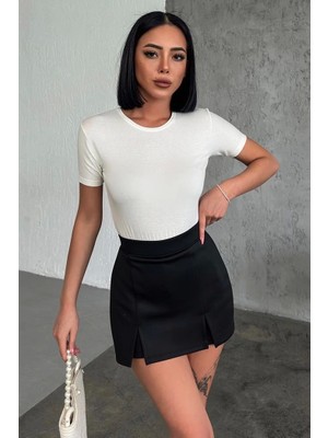 Rahat ve Şık Kısa Kollu Bisiklet Yaka Likralı Viskon Penye Body Ekru ( Lisinya )