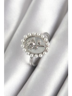 Pirinç Gümüş Renk Portre Gül Model Inci Detay Kadın Yüzük - Lisinya