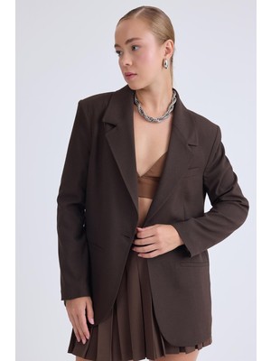 Önden Tek Düğme Kapamalı Blazer Ceket