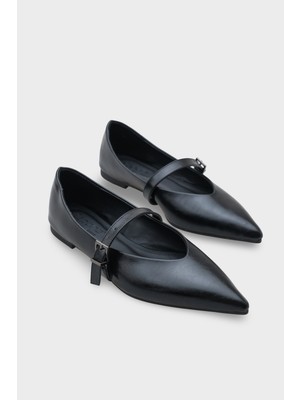 Capone Outfitters Glynda Tokalı Bantlı Sivri Burunlu Düz Topuklu Günlük Kadın Babet