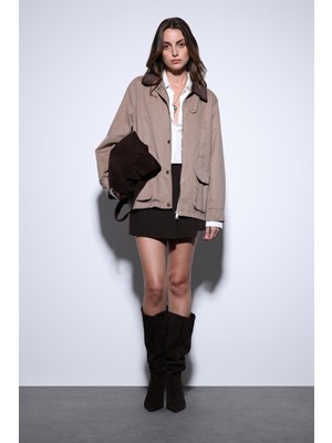 Antioch Bej Kontrast Yaka Kadın Ceket