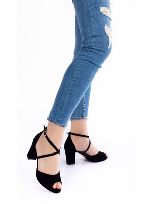 Kadın Siyah Topuklu Ayakkabıe