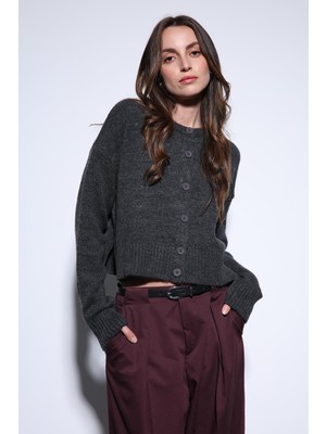 Antioch Gri Yırtmaçlı Örgü Triko Kadın Kazak