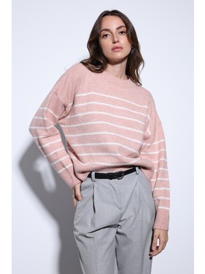 Antioch Pembe Çizgili Triko Kazak