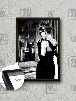 Audrey Hepburn Breakfast At Tiffanys Film Moda Ikonu Çerçeveli Dikey Kanvas Tablo