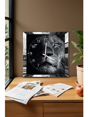 Gümüş Çerçeveli Gri Aslan Temalı Dekoratif Mdf Duvar Saati