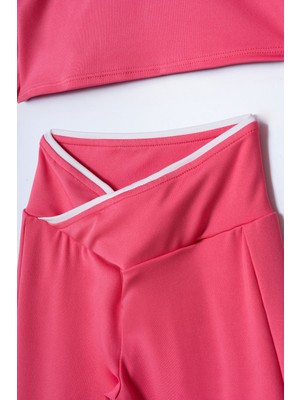 Şerit Detaylı Kız Çocuk Sporcu Takım