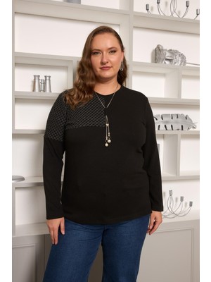 Büyük Beden File ve Kolye Detay Bluz Siyah