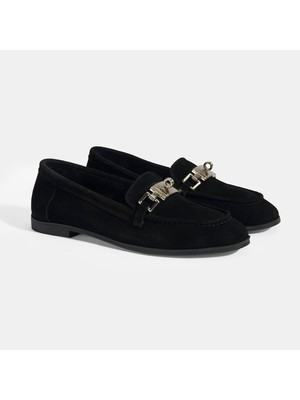 Kadın Siyah Kilit Aksesuarlı Slip-On Süet Loafer