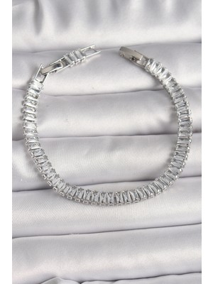 Pirinç Gümüş Renk Zirkon Taşlı Su Yolu Model Kadın Bileklik