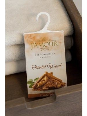 J'amour Oriental Askılı Dolap ve Çekmece Kokusu - Uzun süre kalıcı Sequia ağacı kokusu