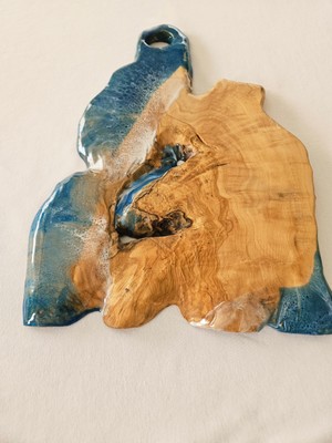 Retroxy Wood Özel Tasarım  El Yapımı Zeytin Ağacından  Epoksi  Sunum Tahtası & ( 39x24x1.5 cm )