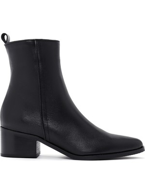 Kadın Siyah Fermuar Detaylı Kısa Topuklu Deri Bot 25WFD151218