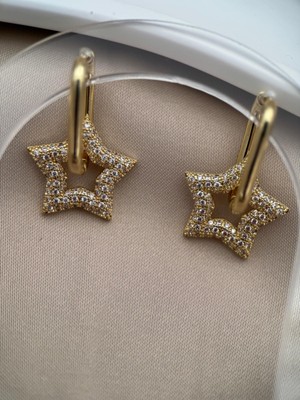 Zirkon Taşlı Yıldız Tasarımlı Kararmaz Gümüş Renk Çelik Küpe