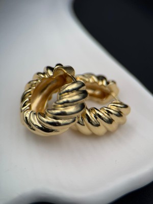 Gold Renk Kararmaz Burgulu Halka Küpe