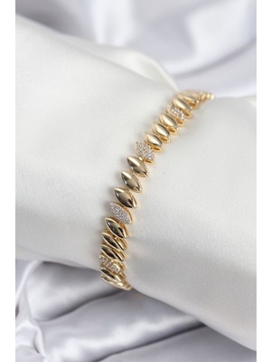 Pirinç Vıp Seri Gold Renk Arpa Model Kadın Bileklik - TJ-BB7924