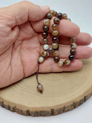 Akik Taşı Karamel Alacalı 33LÜK Özel Tasarım Tesbih 8mm (24010)