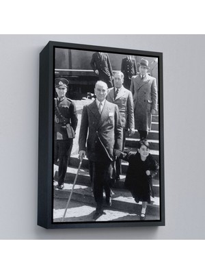 Çerçeveli Atatürk Portre Tablosu Mustafa Kemal Atatürk Dikdörtgen Dekoratif Kanvas TABLO-133