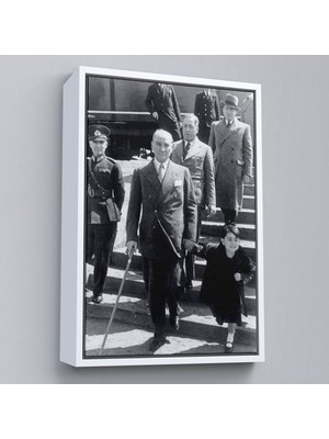 Çerçeveli Atatürk Portre Tablosu Mustafa Kemal Atatürk Dikdörtgen Dekoratif Kanvas TABLO-133