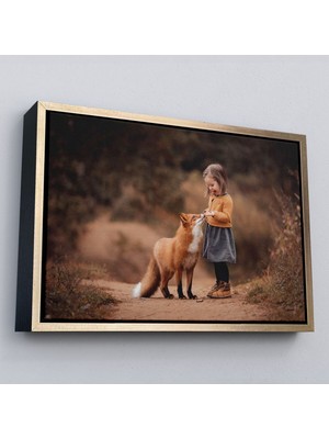 Çerçeveli Küçük Kız ve Tilki Dekoratif Kanvas TABLO-1147