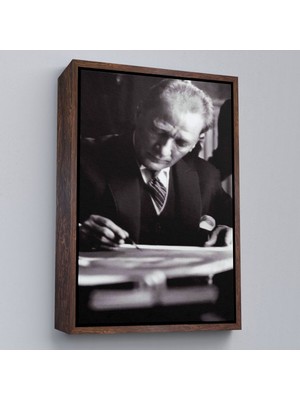 Çerçeveli Atatürk Portre Tablosu Mustafa Kemal Atatürk Dikdörtgen Dekoratif Kanvas TABLO-126