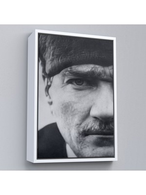 Çerçeveli Atatürk Portre Tablosu Mustafa Kemal Atatürk Dikdörtgen Dekoratif Kanvas TABLO-142