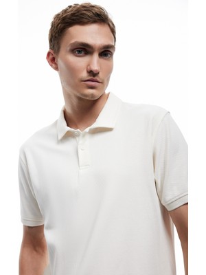 Pamuklu Düğmeli Regular Fit Kısa Kollu Polo Yaka Tişört