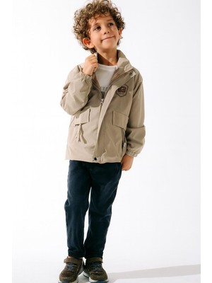 Erkek Çocuk 3’lü Baharlık Spor Kombin – Kapüşonlu Ince Mont, Baskılı Tişört ve Kot Pantolon Takım 3513