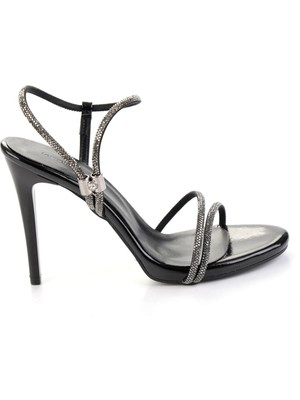 Siyah  Kadın Terlik K04527030008