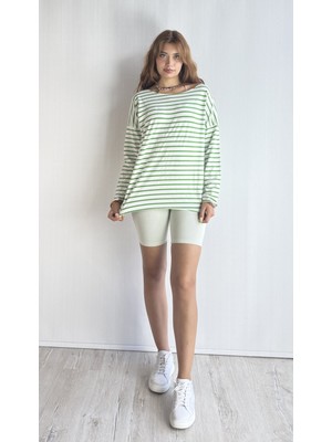 Kadın Geniş Yaka Çizgili Bluz