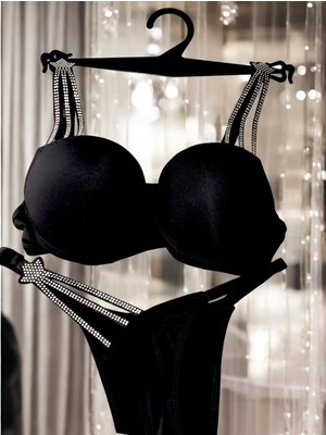 Taş Detaylı Kırmızı Sütyen ve Külot Takımı – Şık ve  Iç Giyim