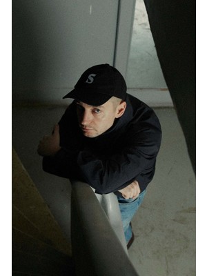 S Logo Rüzgarlık - Siyah