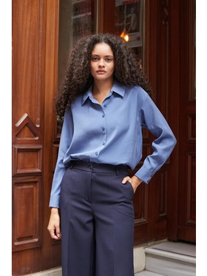 Kadın Pamuksu Modal Cupra Kumaş Yakalı Yanları Yırtmaçlı Uzun Kol Gömlek-Indigo