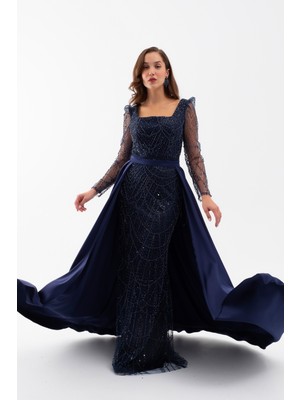 Kadın Lacivert Uzun Kol Taşlı Saten Kuyruk Aksesuarlı Abiye