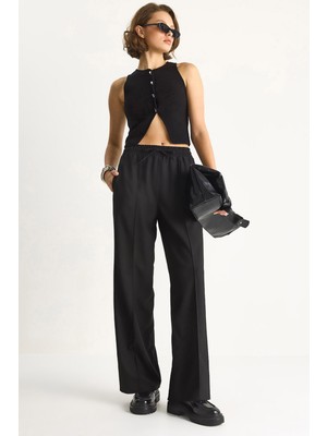 Kadın Beli Lastikli Cep Detaylı Nervürlü Plazzo Kumaş Pantolon