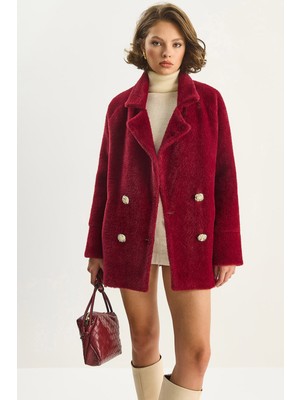 Kadın Şık Düğme Detaylı Cepli Astarlı Oversize Peluş Mont