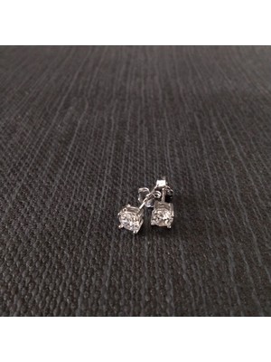 Lumiera Silver 925 Ayar Gümüş Zirkon Taşlı Kare Model Çocuk/genç/kadın Küpesi