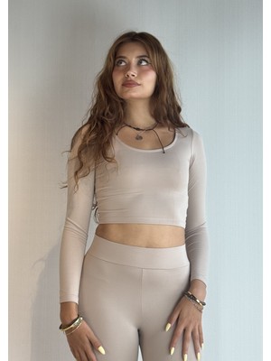 Kadın Uzun Kollu Dar Kalıp Yuvarlak Yaka Kadın Crop Top Tişört