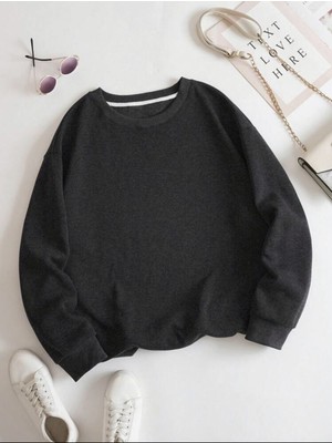 Unisex Basic Oversize Sweatshirt
